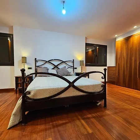 Hotel Mirador La Jirafa - 638a Oviedo