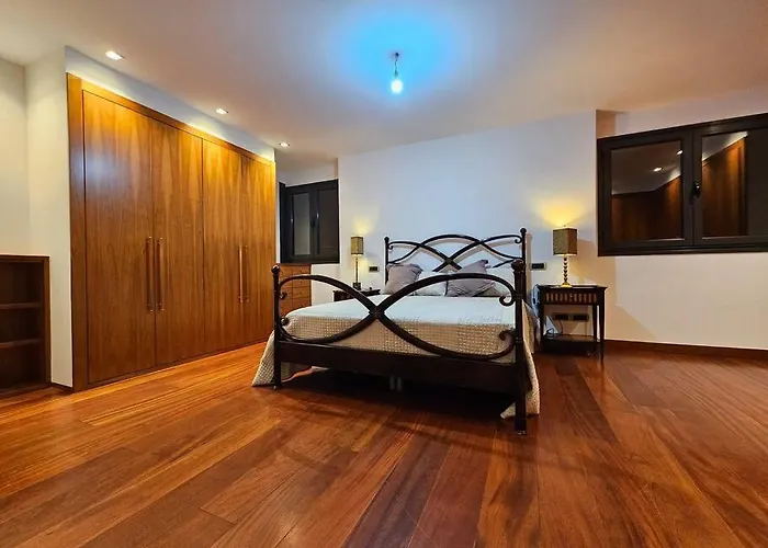 Hotel Mirador La Jirafa - 638a Oviedo